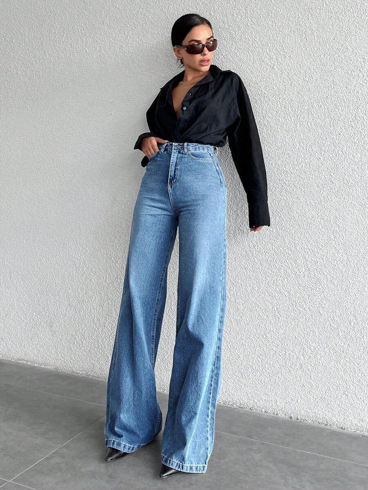 Wide-Leg Jeans